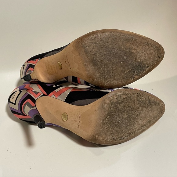 Emilio Pucci Psychedelic Pattern Pumps - Picture 14 of 14